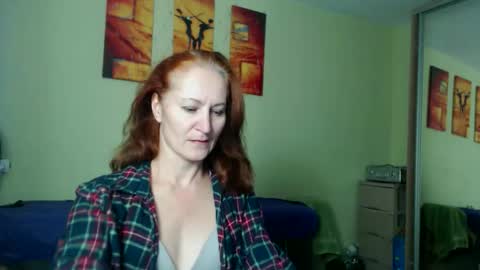Snapshot of amelly777 chatting on October 21, 2:32 pm amelly777 online show from October 21, 2:32 pm