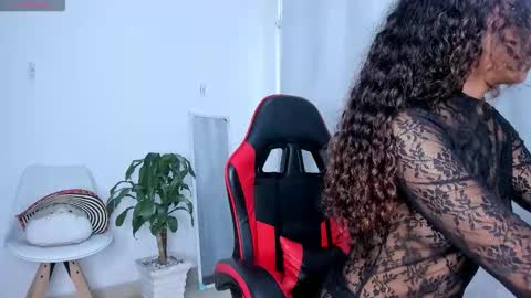 Amely  online show from February 25, 4:32 pm