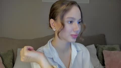 Snapshot of amelydoll18 chatting on September 20, 4:43 pm Stefa online show from September 20, 4:43 pm