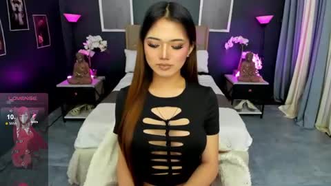 Claire online show from June 9, 3:44 pm