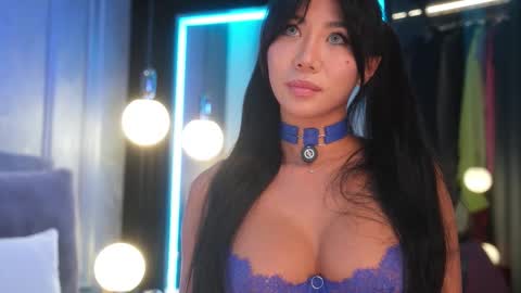 Ami online show from October 7, 1:51 pm