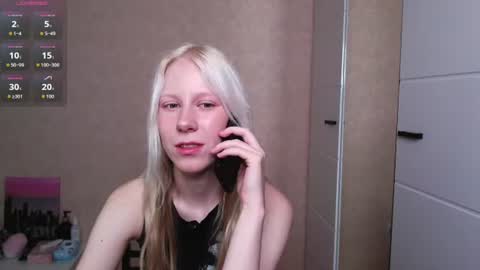 MY NAME IS AMILI WELCOME TO MY ROOM online show from July 8, 8:18 am