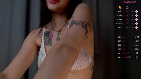 Camilla online show from October 14, 11:30 pm