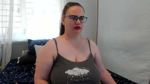 Amira Vyxen online show from April 22, 7:26 am