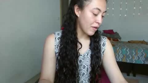 amitlu_ online show from September 9, 7:36 pm