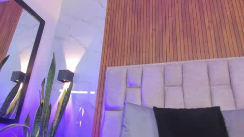 ambar online show from April 22, 12:12 pm