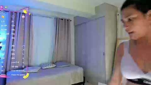 Amelya online show from September 15, 9:05 pm