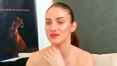 Amira online show from April 8, 11:13 am