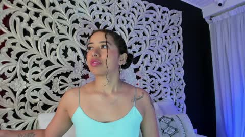 Ammy Nova online show from April 3, 8:05 pm