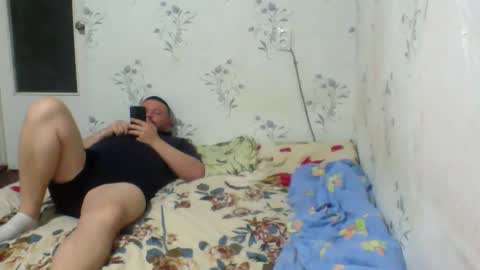amoncik1987liv online show from May 8, 7:52 pm