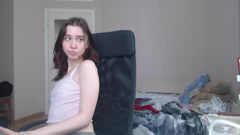 miss unforgettable online show from April 18, 11:56 am