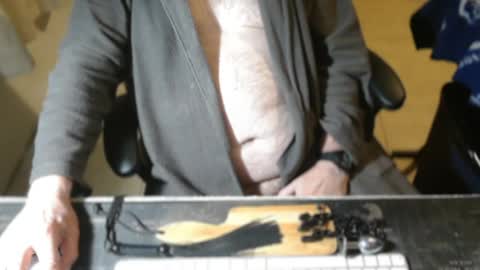 amslave4f online show from August 1, 10:44 pm