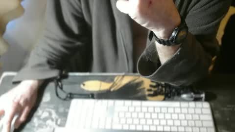 amslave4f online show from May 2, 6:19 am