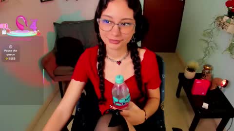 amy_adammss online show from December 15, 2:57 pm