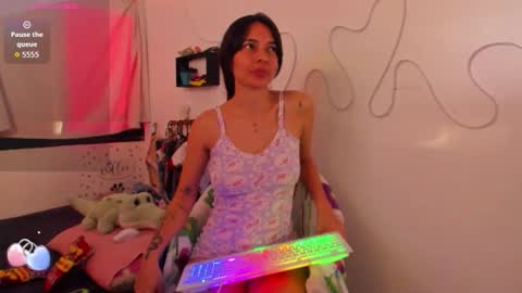Snapshot of amy_and_eloise chatting on September 27, 10:07 pm AmyEloise online show from September 27, 10:07 pm