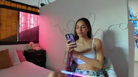 AmyEloise online show from November 9, 4:43 pm