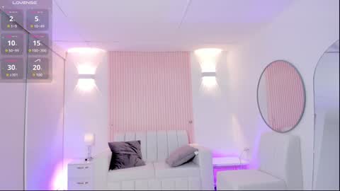 Emily online show from January 24, 1:57 pm