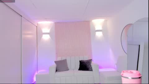 Emily online show from March 7, 2:23 pm