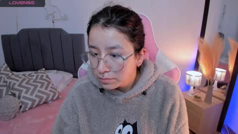 Amy sophia 3 online show from April 7, 11:01 am