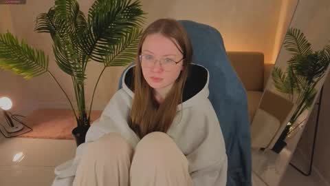 amycherryberry online show from November 11, 1:19 am