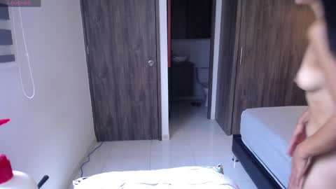 Jenn  online show from April 11, 6:45 pm