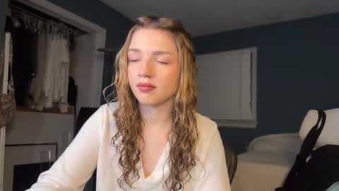 Amy online show from November 15, 6:48 am