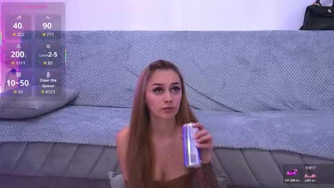 amykentt online show from March 8, 3:49 pm