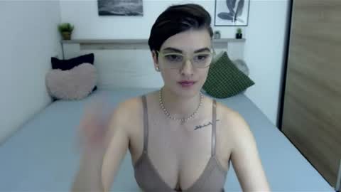 Hi there guys  My pleasure in your hands  pvt is open online show from July 10, 6:56 pm