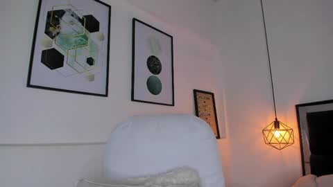 Amy online show from April 18, 12:07 pm