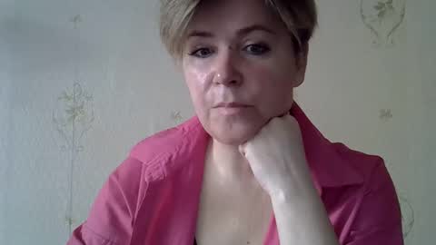 amyvalentine1 online show from March 31, 6:25 am