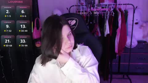 amyvibes online show from April 18, 8:09 pm