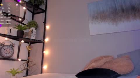 IG amyw0w   online show from January 22, 4:23 pm