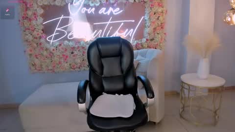    online show from February 11, 4:01 am