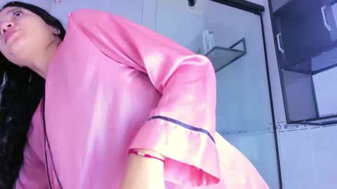 Snapshot of ana_bs chatting on February 28, 4:43 am ana_bs online show from February 28, 4:43 am