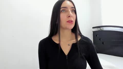 Ana  IG an castillo 1 online show from December 28, 11:41 am