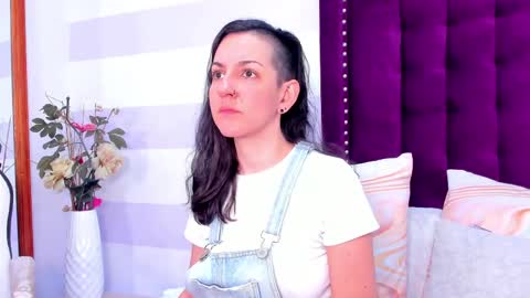 Snapshot of ana_liebert chatting on February 25, 1:00 pm Ana Libiert online show from February 25, 1:00 pm