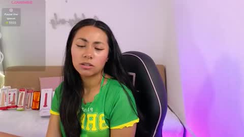 Ana online show from November 6, 7:17 pm