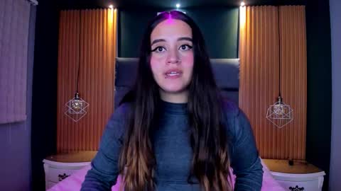 Snapshot of ana_taylor2 chatting on September 17, 11:52 pm Ana online show from September 17, 11:52 pm