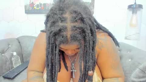 ANNA FUENTES online show from March 10, 5:39 pm