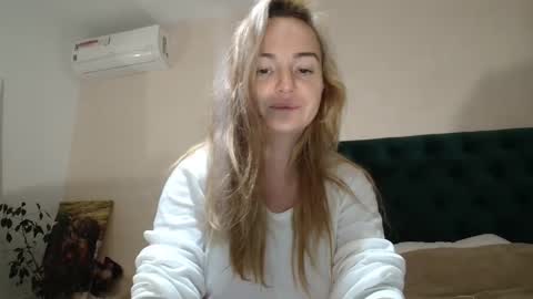 Ana online show from December 21, 11:44 pm