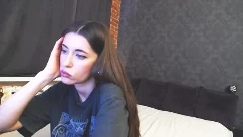 Anna online show from March 7, 1:00 pm