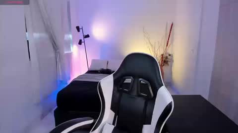 ANABEL WOLF  online show from September 8, 4:39 pm