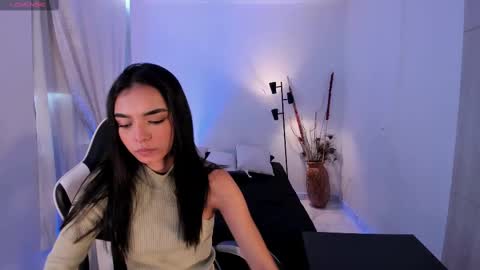 ANABEL WOLF  online show from September 17, 4:21 pm