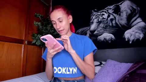 Anahi online show from March 5, 2:46 am