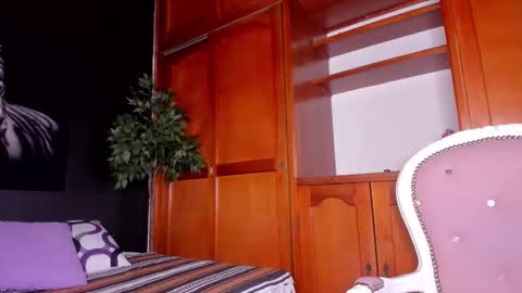 Anahi online show from October 15, 3:43 am