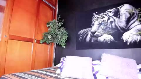 Anahi online show from February 20, 2:51 am