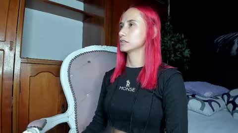 Anahi online show from February 25, 2:58 am