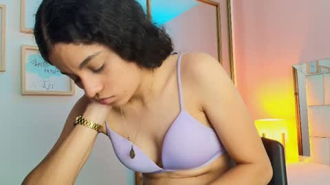 Anahi  online show from March 31, 7:25 pm