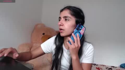 Anahi Browns online show from February 26, 7:39 pm