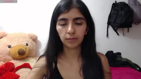 Anahi Browns online show from April 16, 9:50 pm